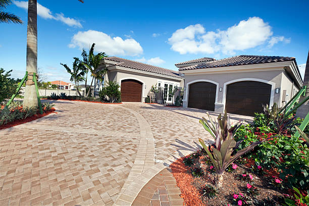 Best Driveway Pavers Installation  in Easton, MD